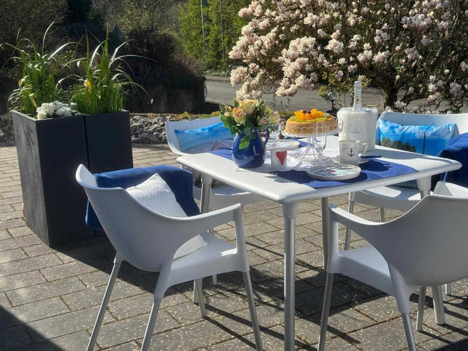 Obernhof Gaestehaus Ina-Maria, Apartments מראה חיצוני תמונה