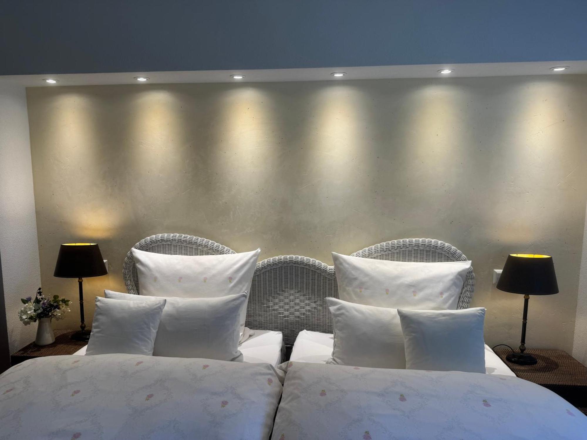 Obernhof Gaestehaus Ina-Maria, Apartments מראה חיצוני תמונה